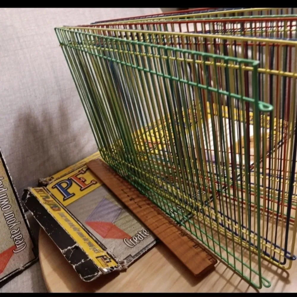 PREVUE SMALL ANIMAL PET PLAYPEN‎ MULTI COLORED Metal